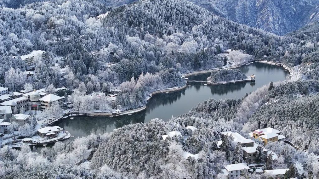 庐山雪景